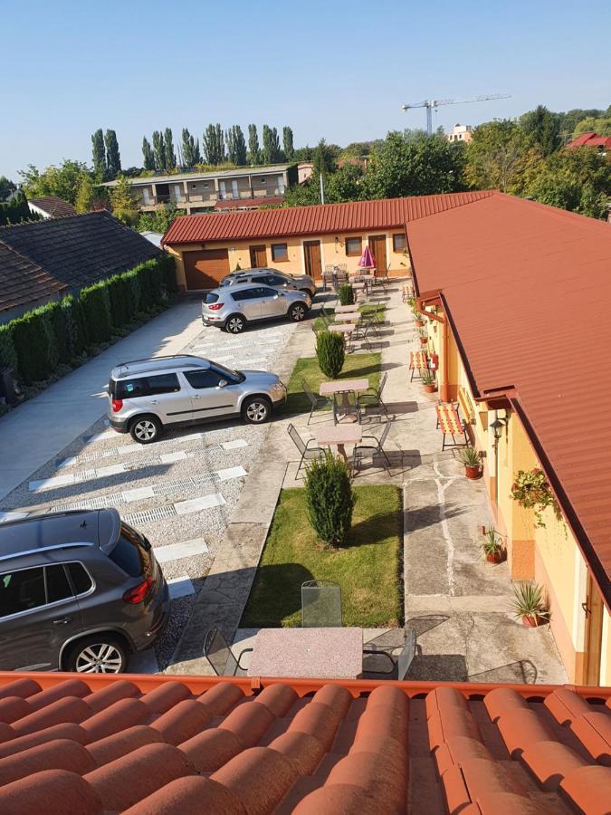 Апартаменты Privat U Jozefa Foeldesa Вельки-Медер Экстерьер фото