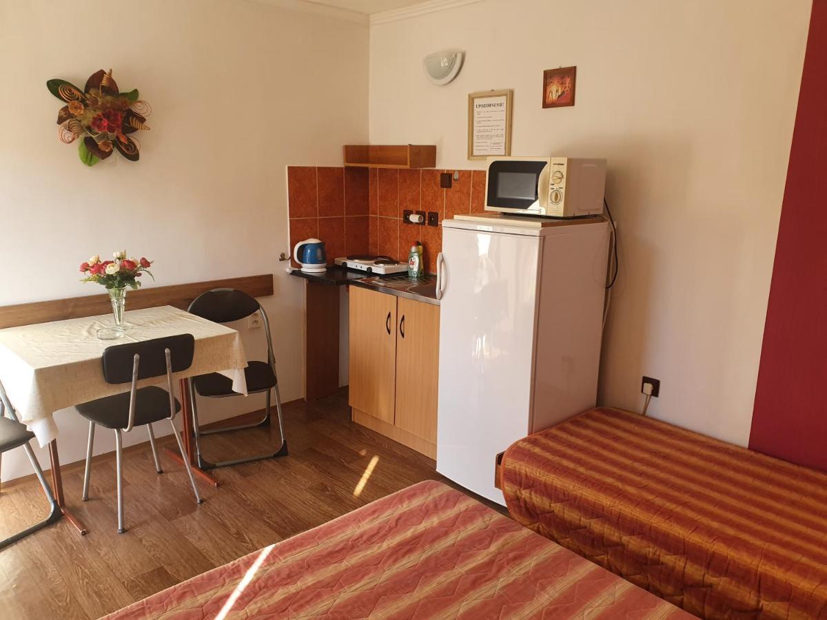 Апартаменты Privat U Jozefa Foeldesa Вельки-Медер Экстерьер фото
