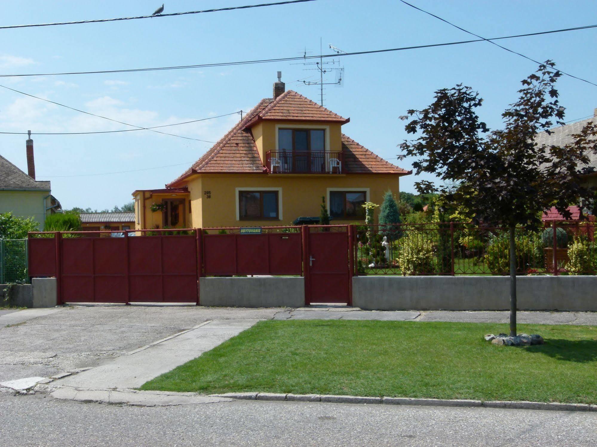 Апартаменты Privat U Jozefa Foeldesa Вельки-Медер Экстерьер фото
