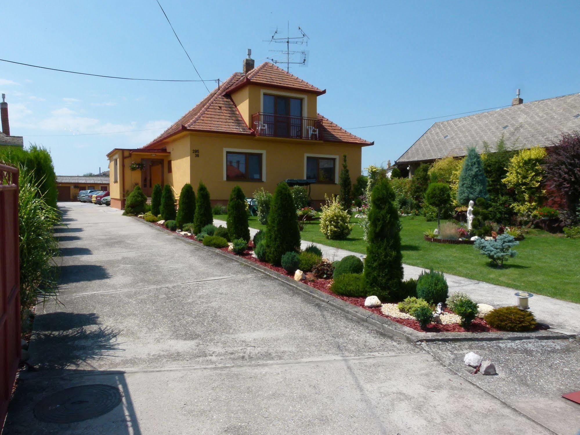 Апартаменты Privat U Jozefa Foeldesa Вельки-Медер Экстерьер фото